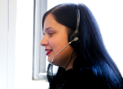 AS6B3429-2 a call center employee